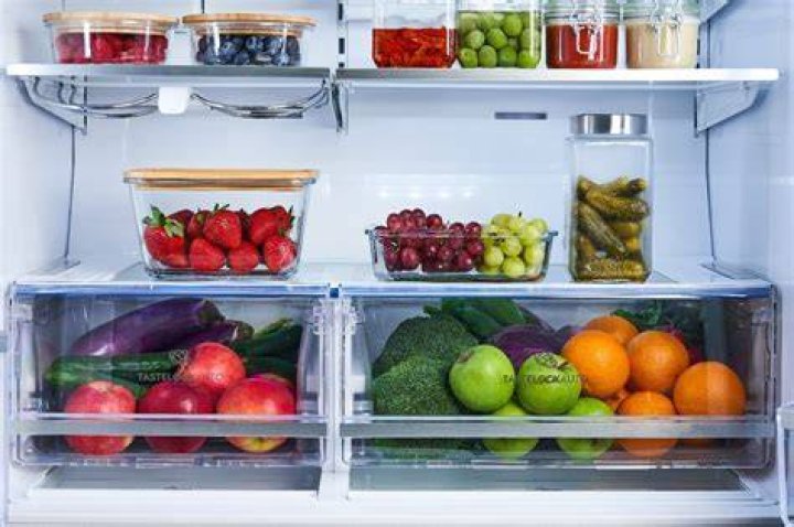 Should I refrigerate fresh eggs?
